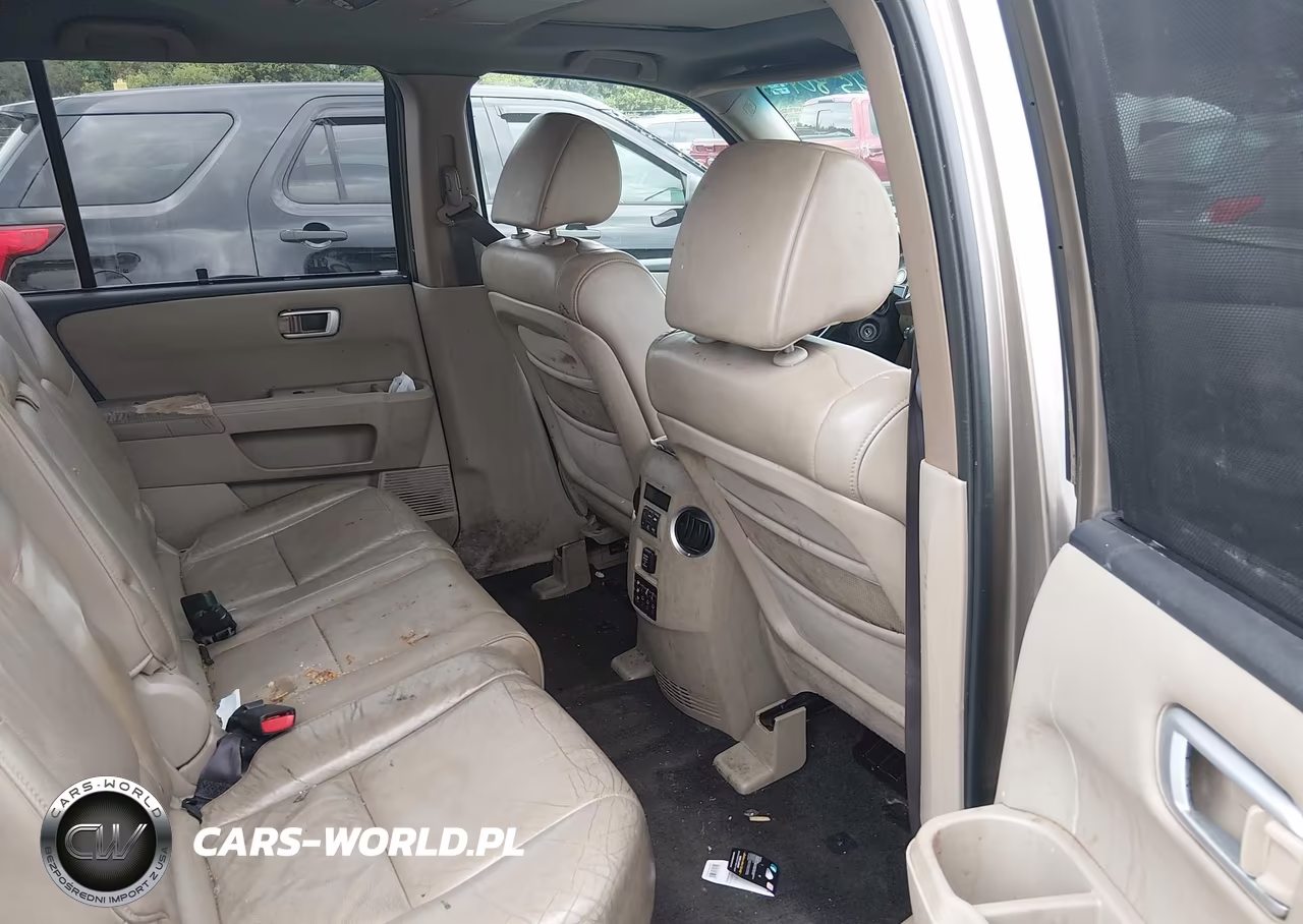 2011 Honda Pilot Touring VIN:5FNYF4H98BB008928 - 8