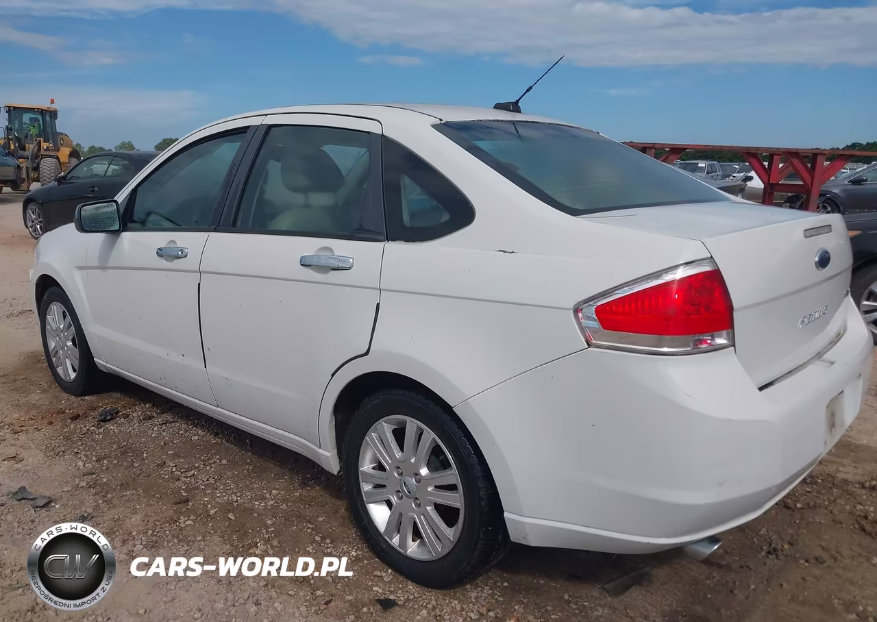 2010 Ford Focus Sel VIN:1FAHP3HNXAW208679 - 3
