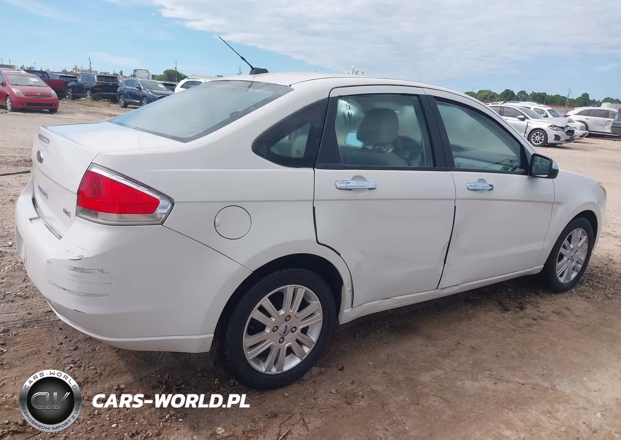 2010 Ford Focus Sel VIN:1FAHP3HNXAW208679 - 4