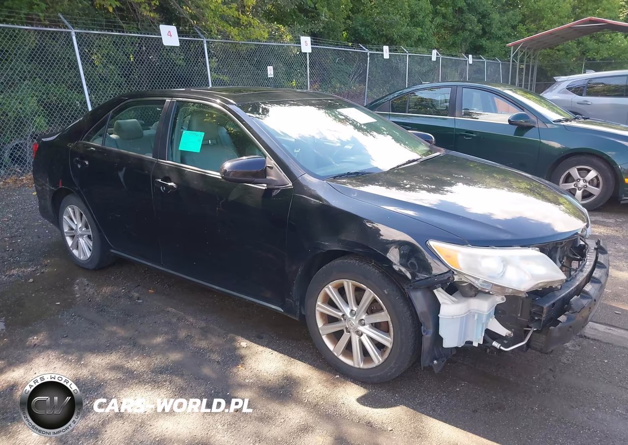 2013 Toyota Camry Xle V6 – zdjęcie 1 z 18