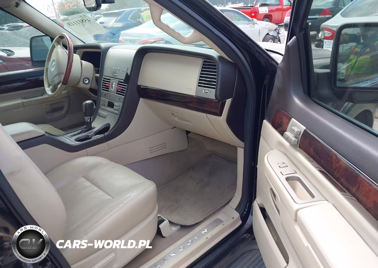 2003 Lincoln Aviator VIN:5LMEU78HX3ZJ47920 - 5