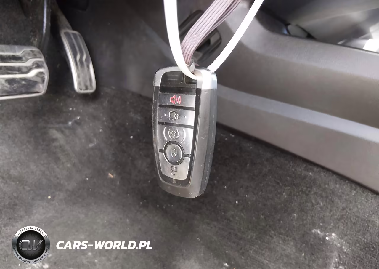 2015 Ford Fusion Titanium VIN:3FA6P0K9XFR297875 - 11