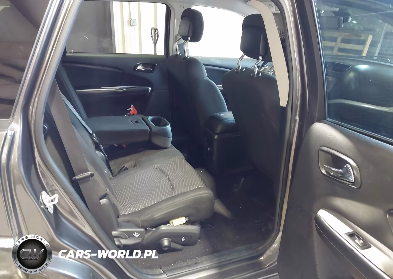 2019 Dodge Journey Se VIN:3C4PDCBB4KT875140 - 8