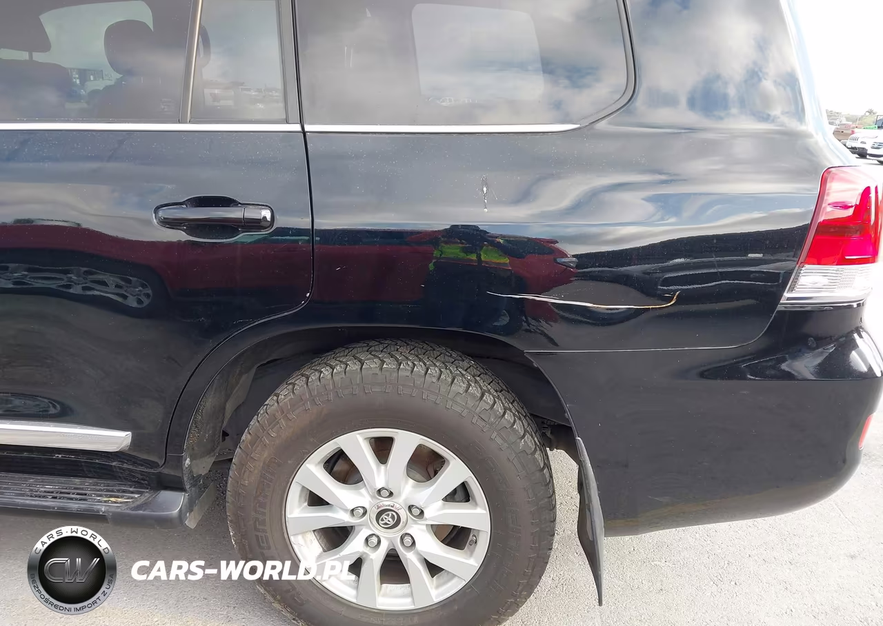 2018 Toyota Land Cruiser V8 VIN:JTMCY7AJ7J4064567 - 20