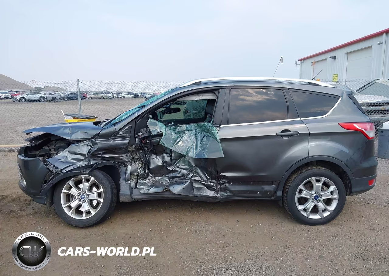 2016 Ford Escape Titanium VIN:1FMCU9J90GUC27061 - 15