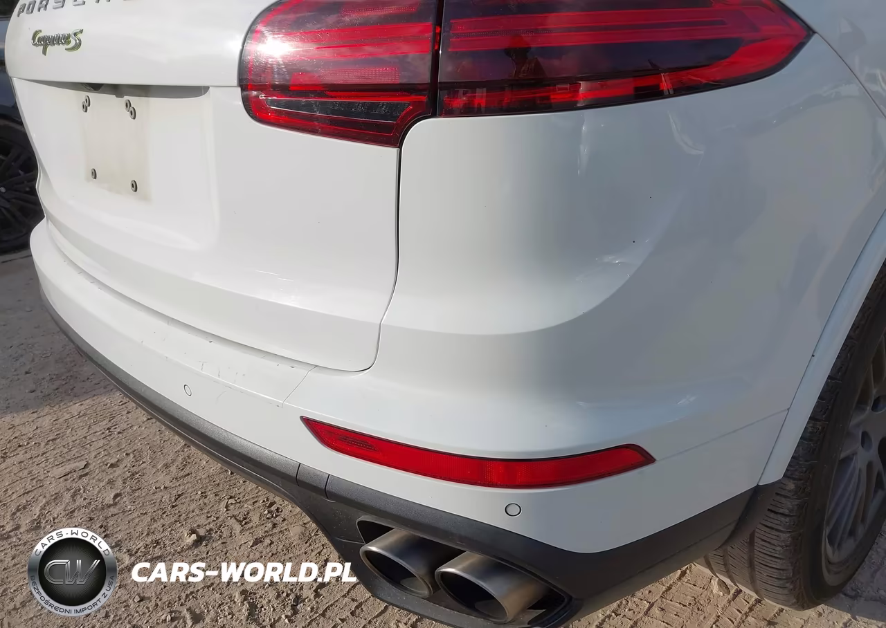 2017 Porsche Cayenne E-Hybrid S Platinum Edition VIN:WP1AE2A24HLA75505 - 14