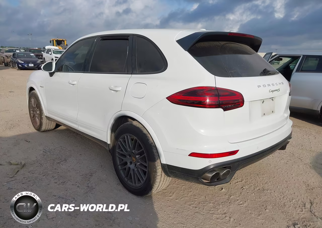 2017 Porsche Cayenne E-Hybrid S Platinum Edition VIN:WP1AE2A24HLA75505 - 3