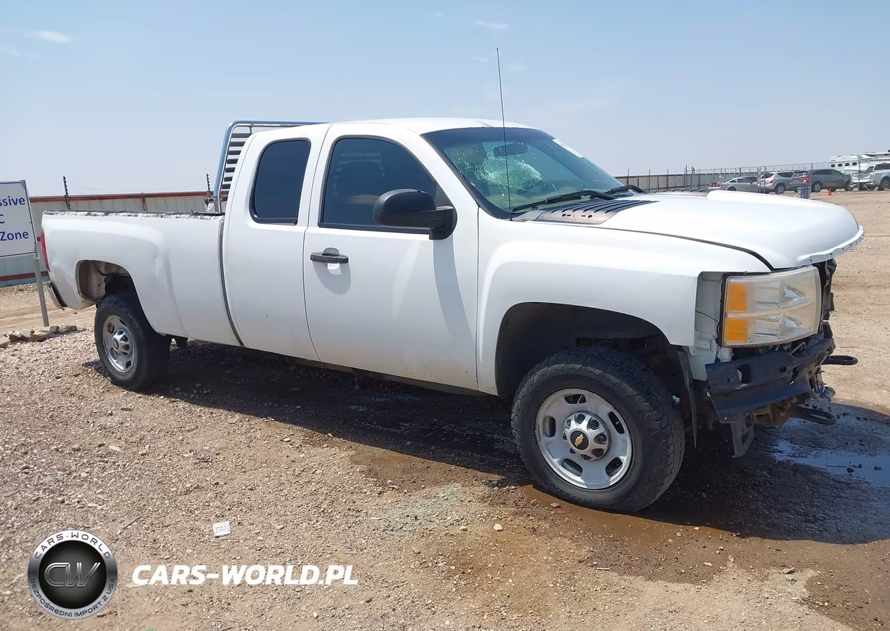 2011 Chevrolet Silverado 2500Hd Work Truck VIN:1GC2CVCG3BZ460287 - 13