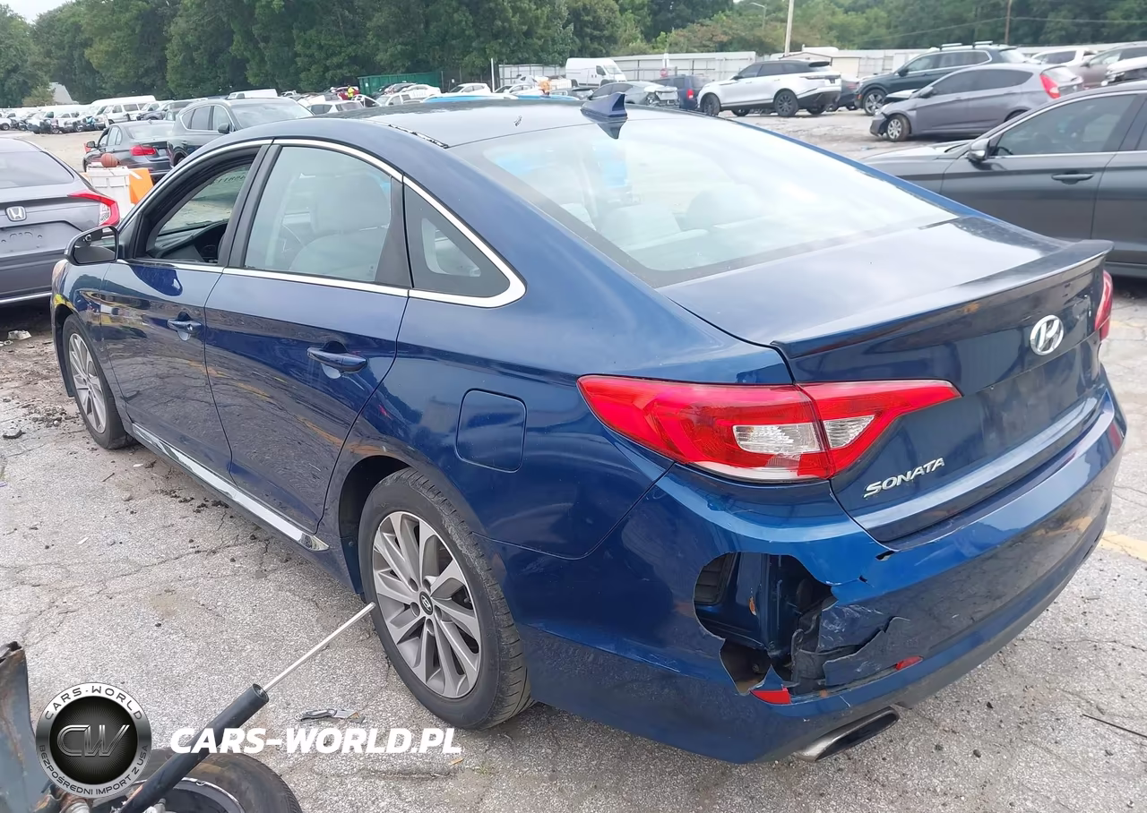 2016 Hyundai Sonata Sport VIN:5NPE34AF4GH343026 - 3