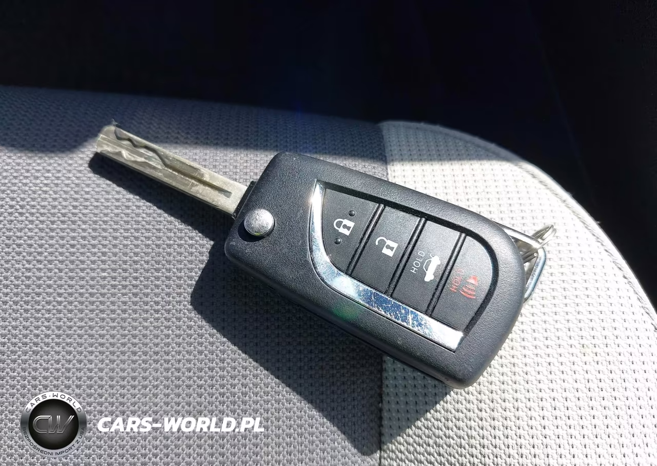 2023 Toyota Corolla Le VIN:5YFB4MDEXPP014210 - 11
