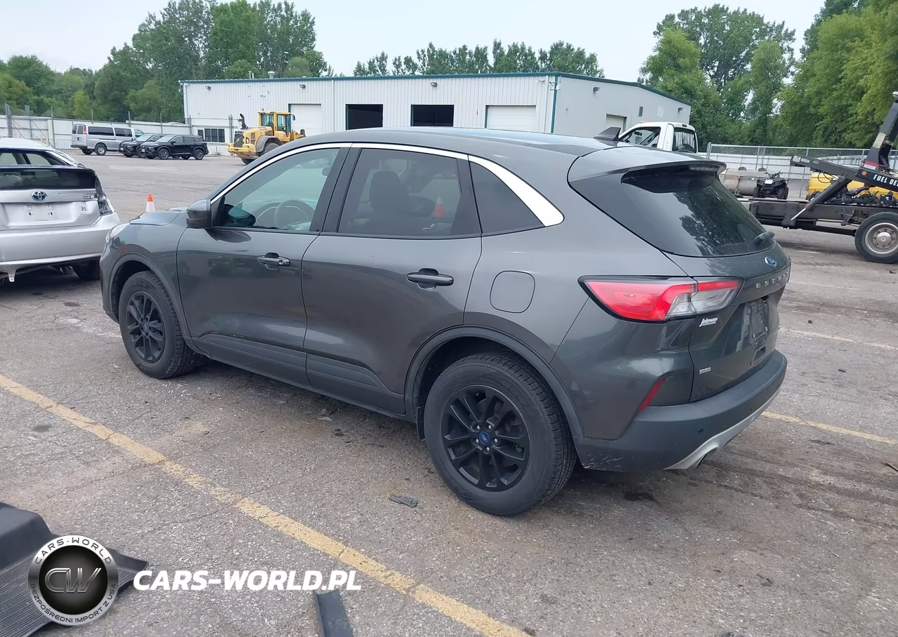 2020 Ford Escape Se VIN:1FMCU9G6XLUC00490 - 3