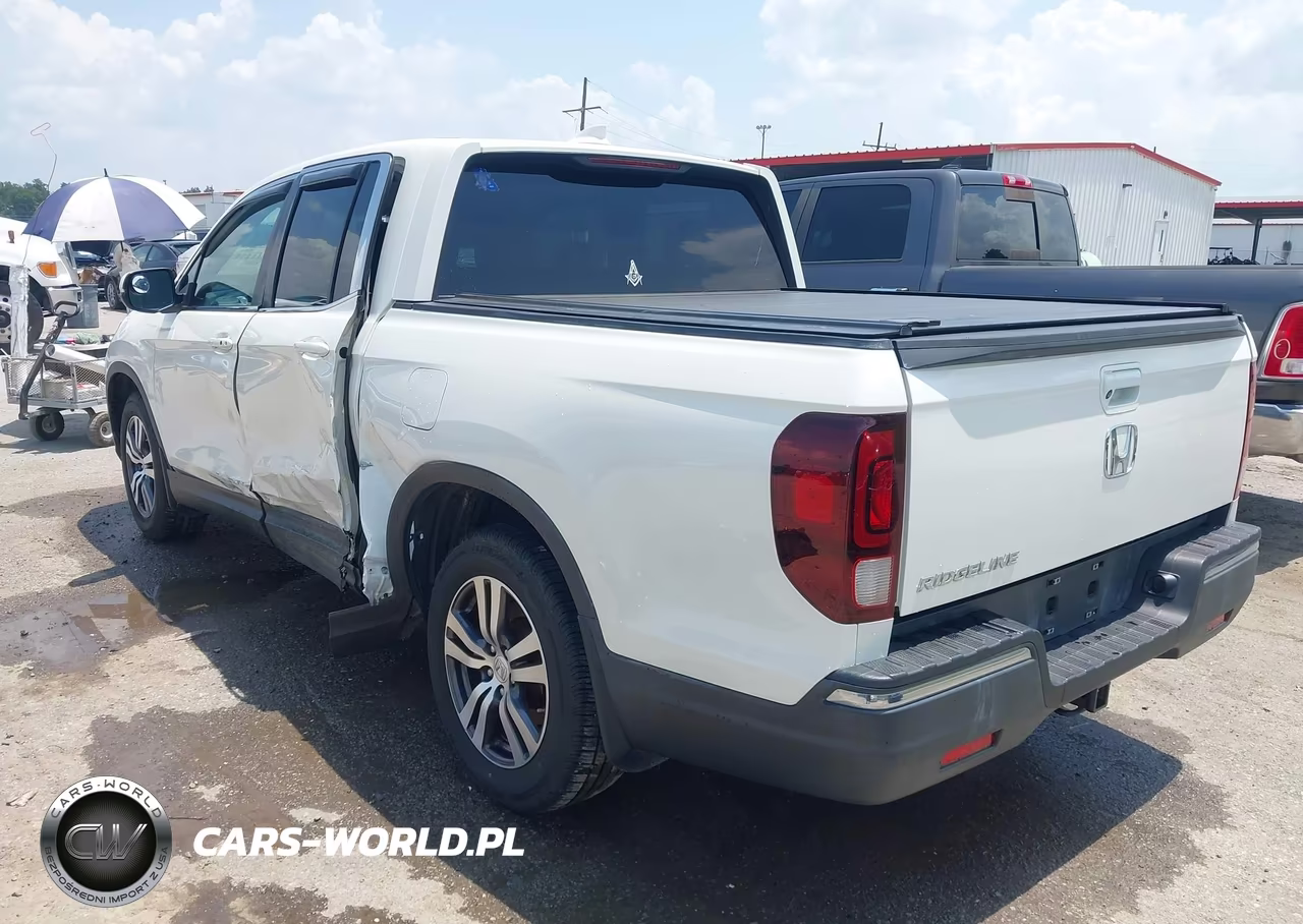 2017 Honda Ridgeline Rts VIN:5FPYK2F49HB010324 - 3