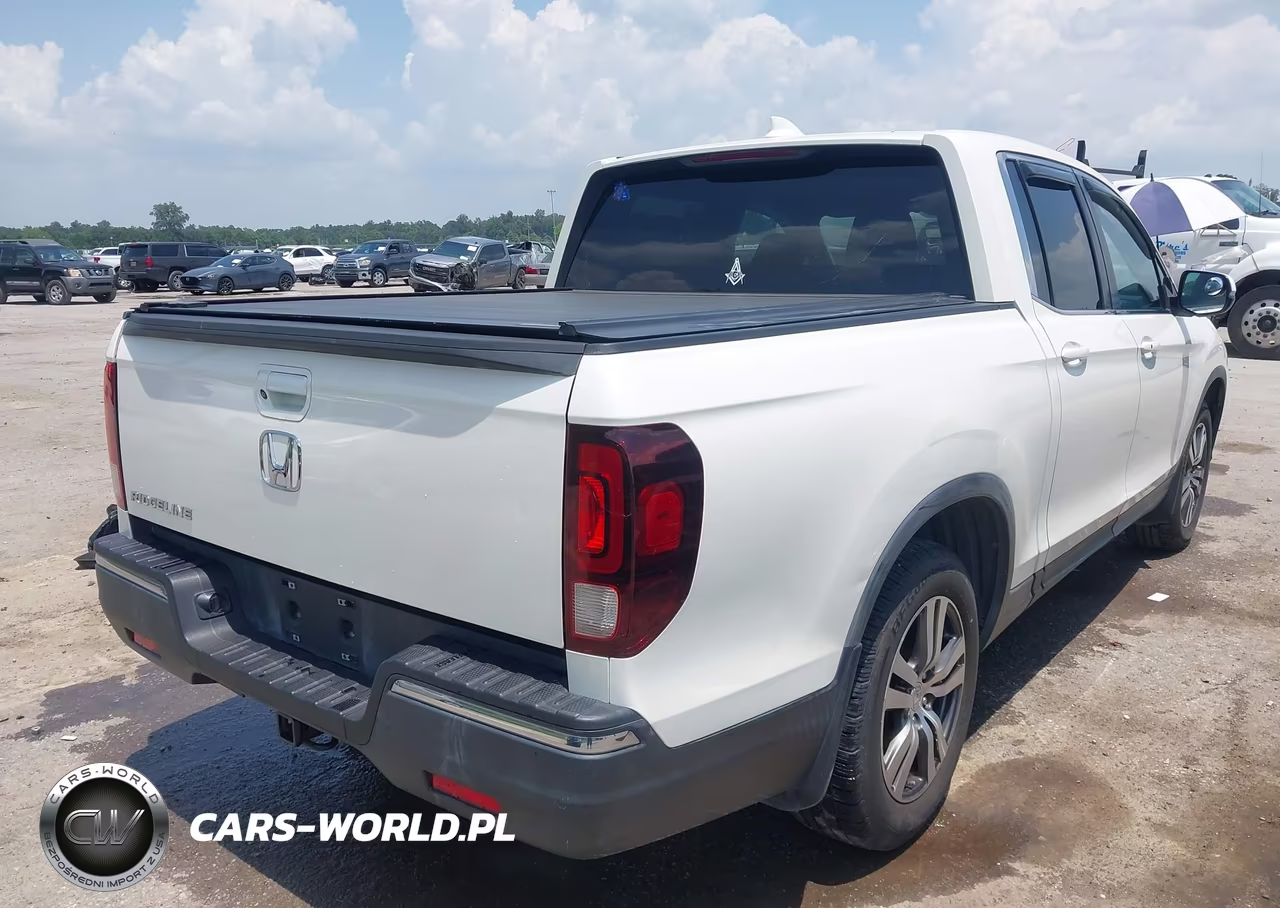 2017 Honda Ridgeline Rts VIN:5FPYK2F49HB010324 - 4