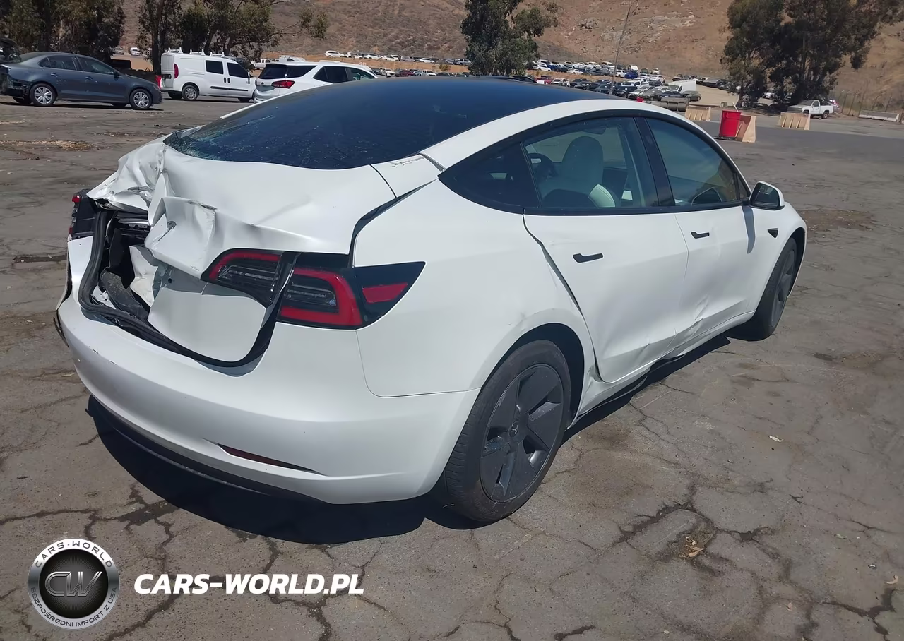 2023 Tesla Model 3 Rear-Wheel Drive VIN:5YJ3E1EAXPF489718 - 4