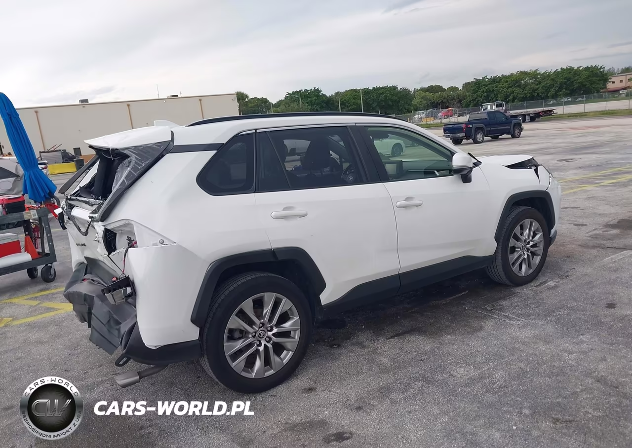 2019 Toyota Rav4 Xle Premium VIN:JTMC1RFV4KD516469 - 4