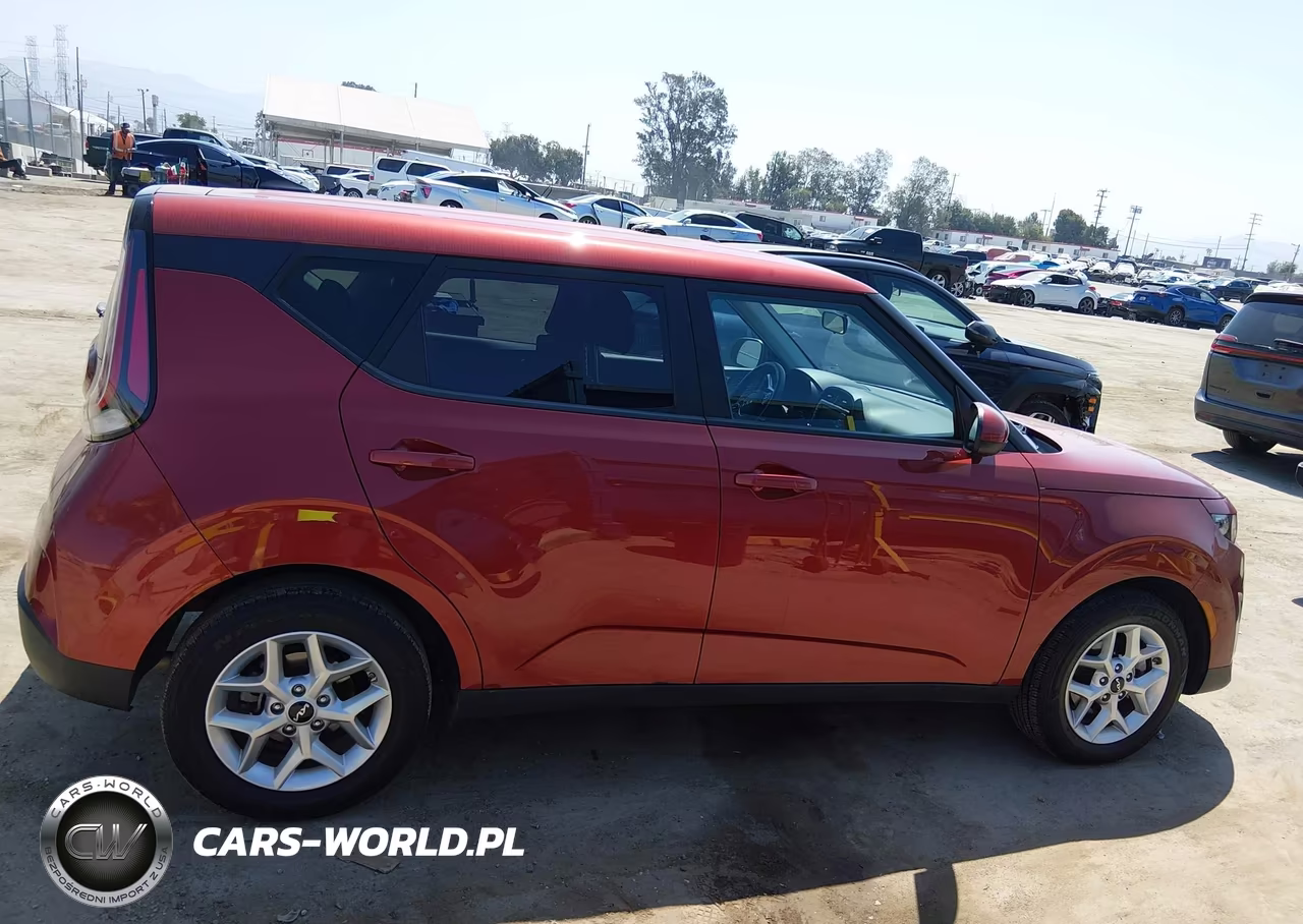 2024 Kia Soul Lx, S VIN:KNDJ23AU8R7899065 - 13