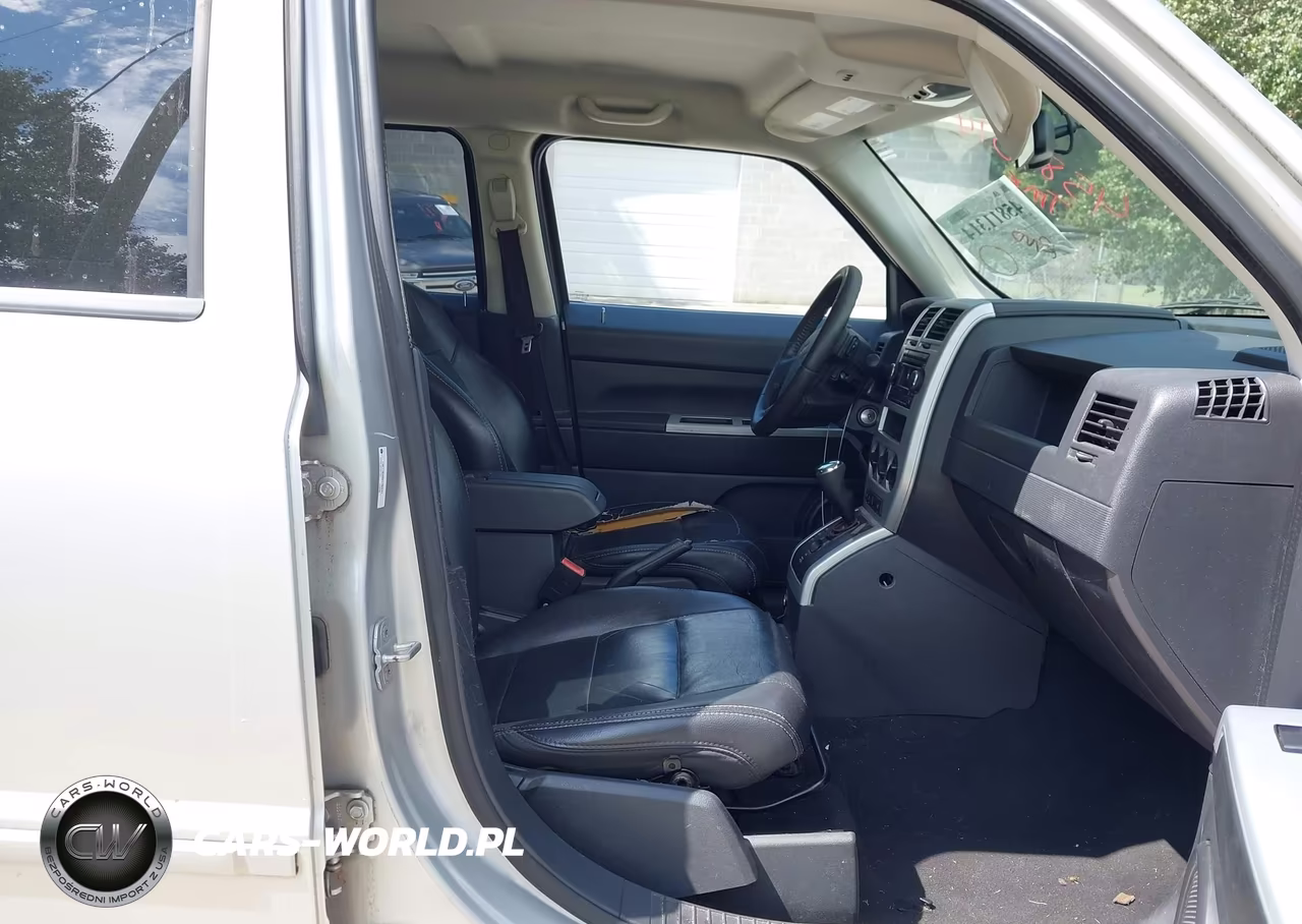 2008 Jeep Patriot Limited VIN:1J8FT48W88D788041 - 5