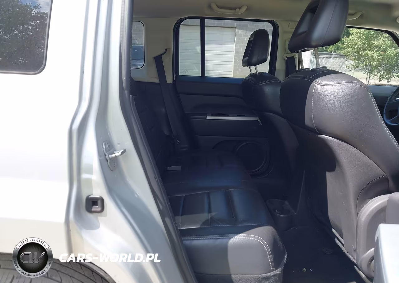 2008 Jeep Patriot Limited VIN:1J8FT48W88D788041 - 8