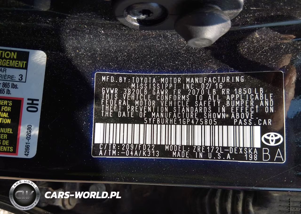2016 Toyota Corolla S Plus VIN:5YFBURHE1GP475805 - 9