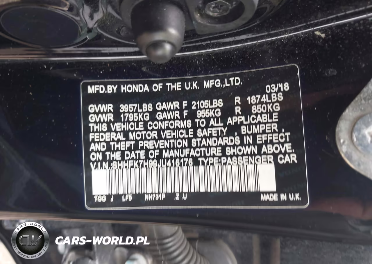 2018 Honda Civic Sport Touring VIN:SHHFK7H99JU416176 - 9
