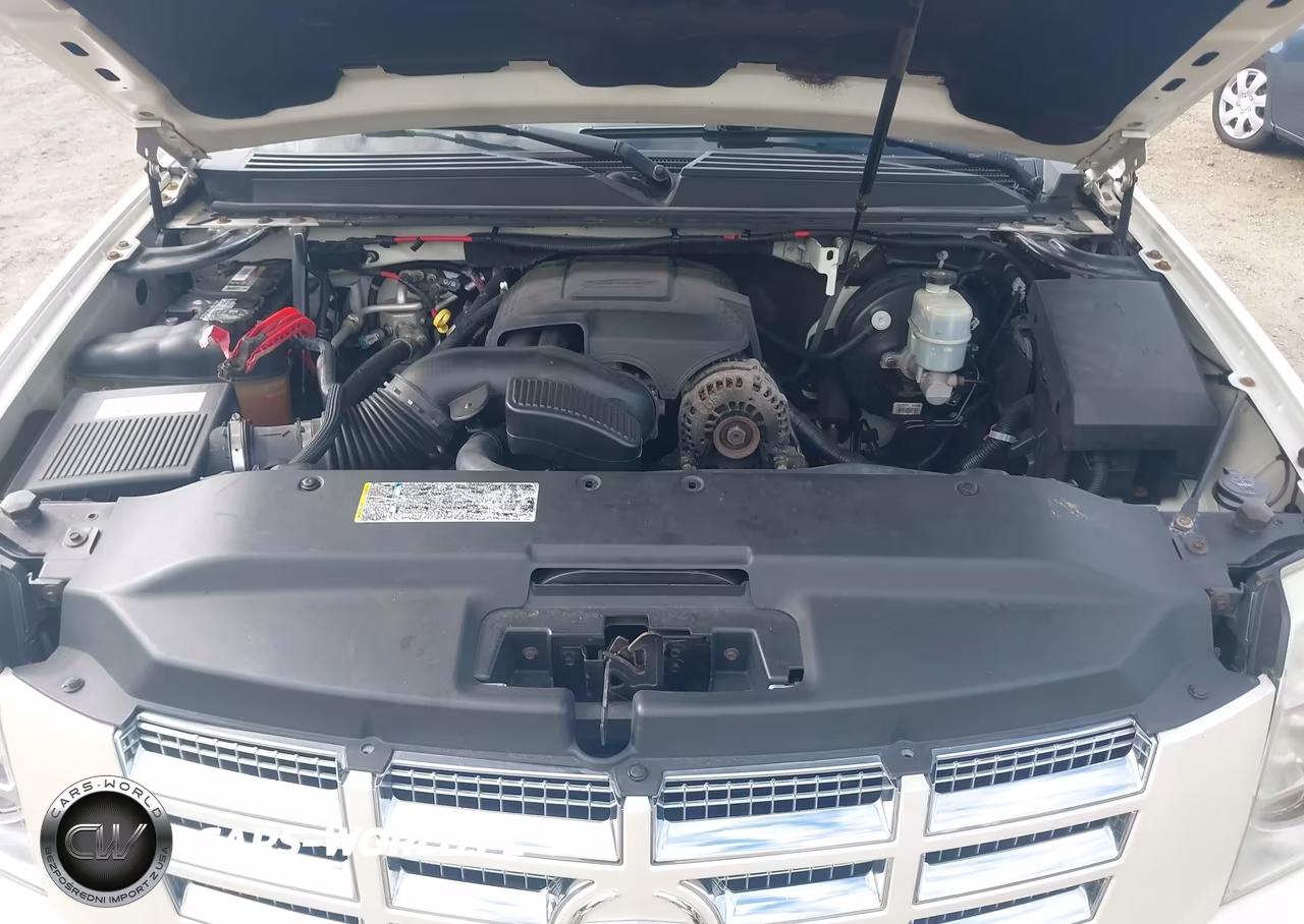 2008 Cadillac Escalade VIN:1GYFK63898R160890 - 10