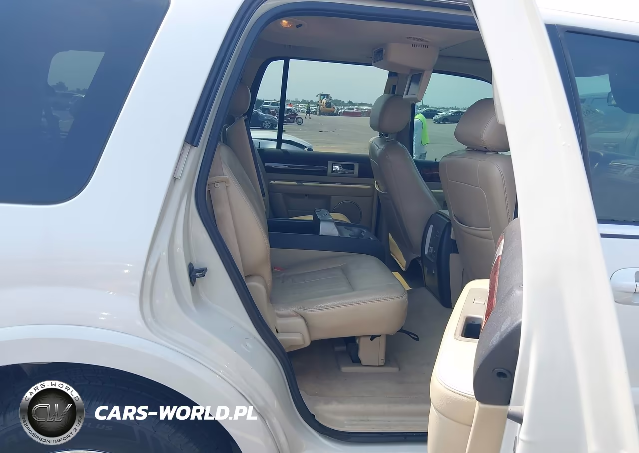 2006 Lincoln Navigator Luxury-Ultimate VIN:5LMFU28546LJ24086 - 8