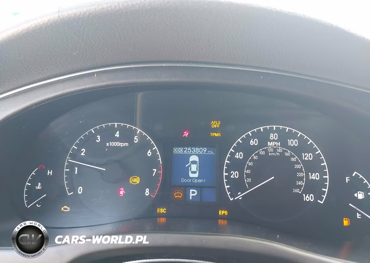 2011 Hyundai Genesis 3.8 VIN:KMHGC4DE8BU115293 - 7