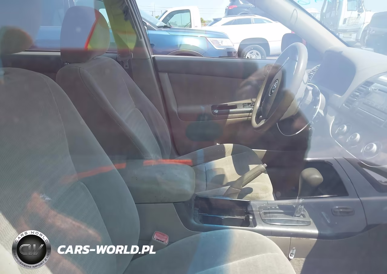 2005 Toyota Camry Le VIN:4T1BE32K15U044207 - 5