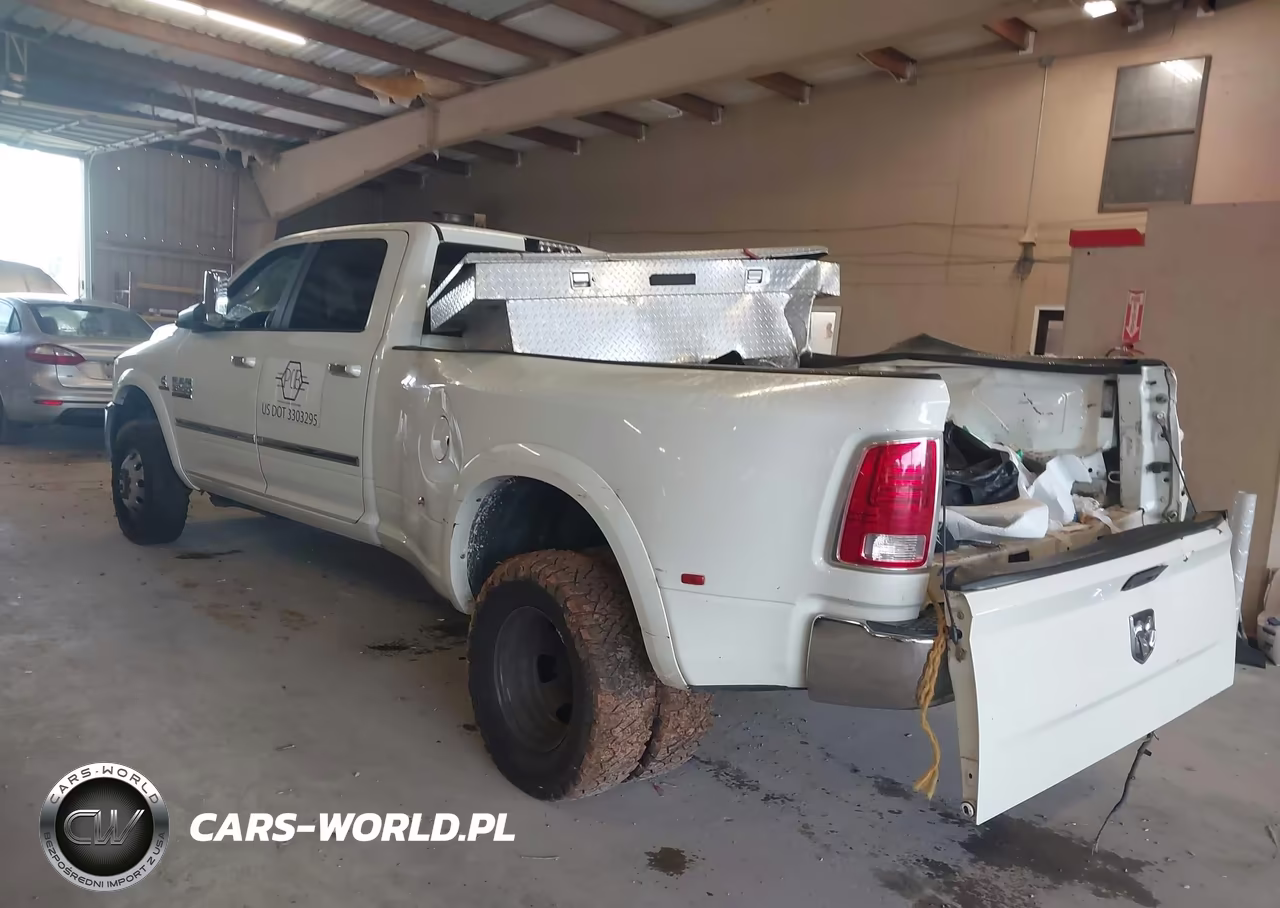 2018 Ram 3500 Laramie 4X4 8' Box VIN:3C63RRJL0JG155278 - 3