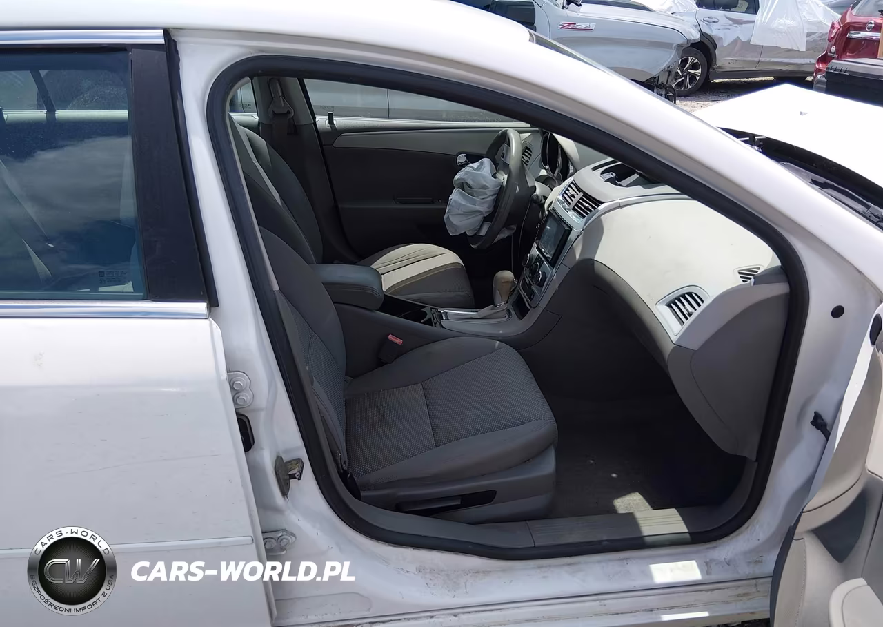 2011 Chevrolet Malibu Ls VIN:1G1ZB5E13BF210987 - 5