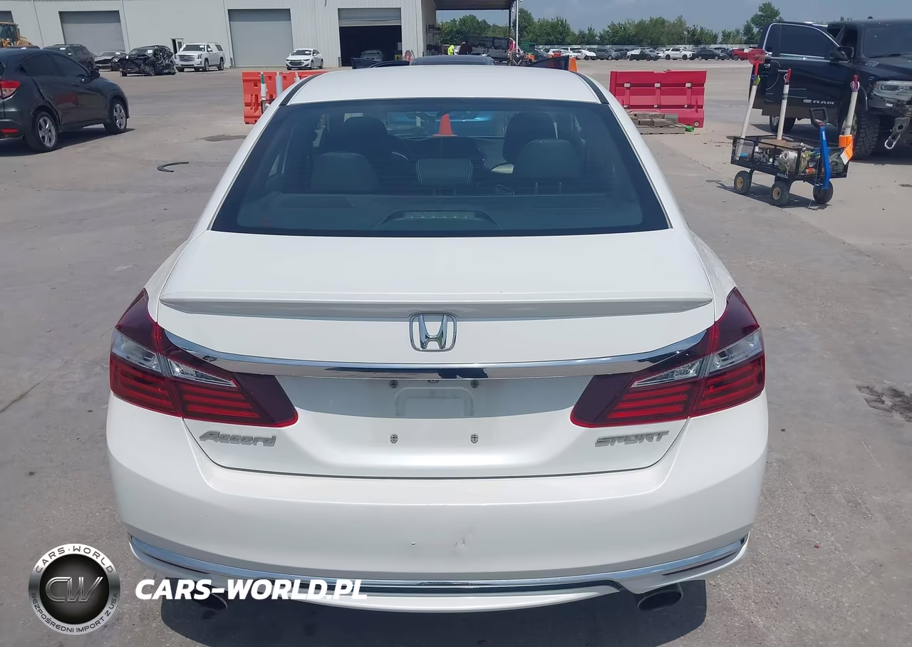 2017 Honda Accord Sport VIN:1HGCR2F66HA218090 - 16