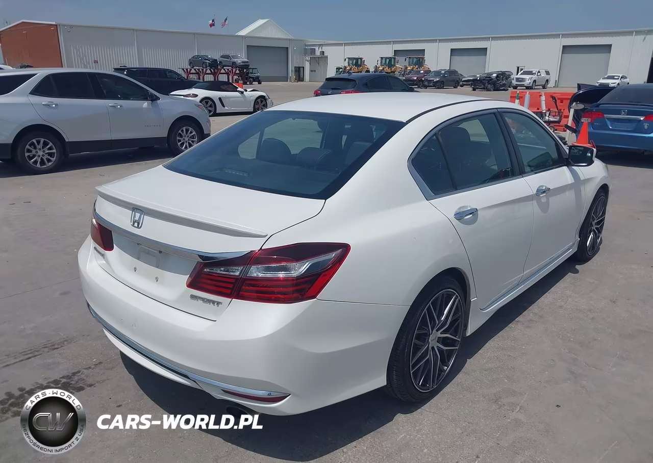 2017 Honda Accord Sport VIN:1HGCR2F66HA218090 - 4