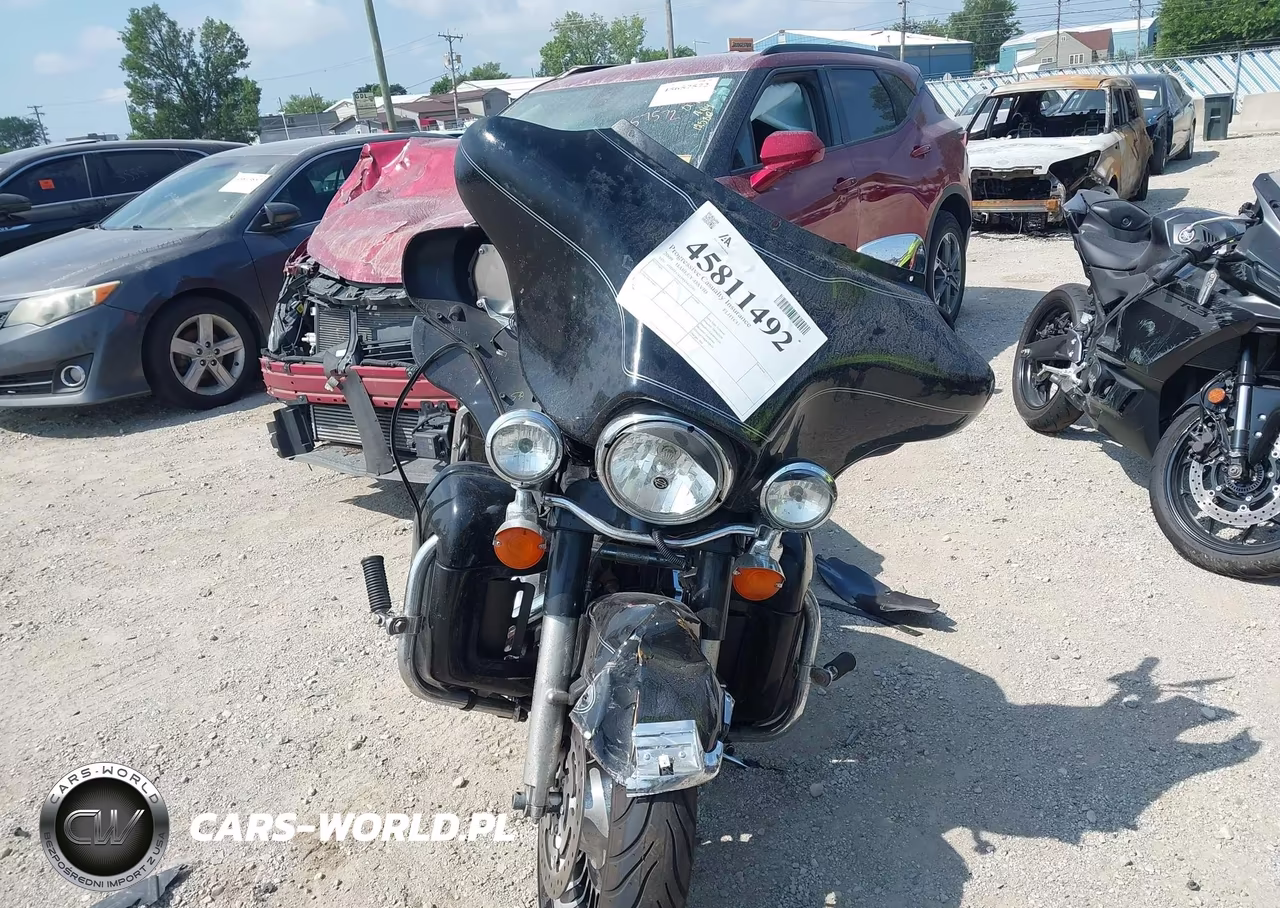 2009 Harley-Davidson Flhtcu VIN:1HD1FC4159Y667795 - 5