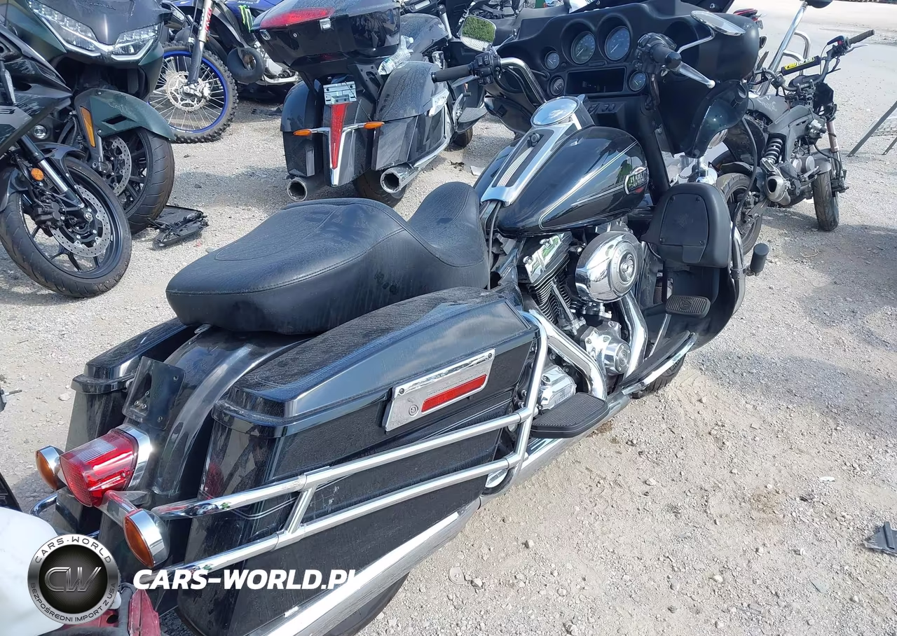 2009 Harley-Davidson Flhtcu VIN:1HD1FC4159Y667795 - 6