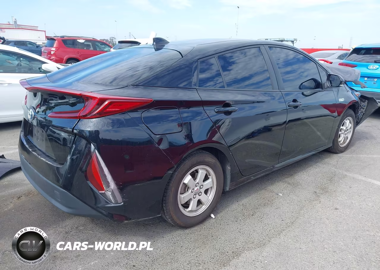 2022 Toyota Prius Prime Le VIN:JTDKAMFP5N3227319 - 4