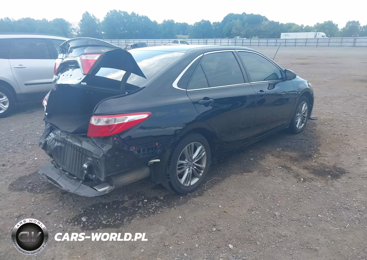 2017 Toyota Camry Se VIN:4T1BF1FK8HU760537 - 4