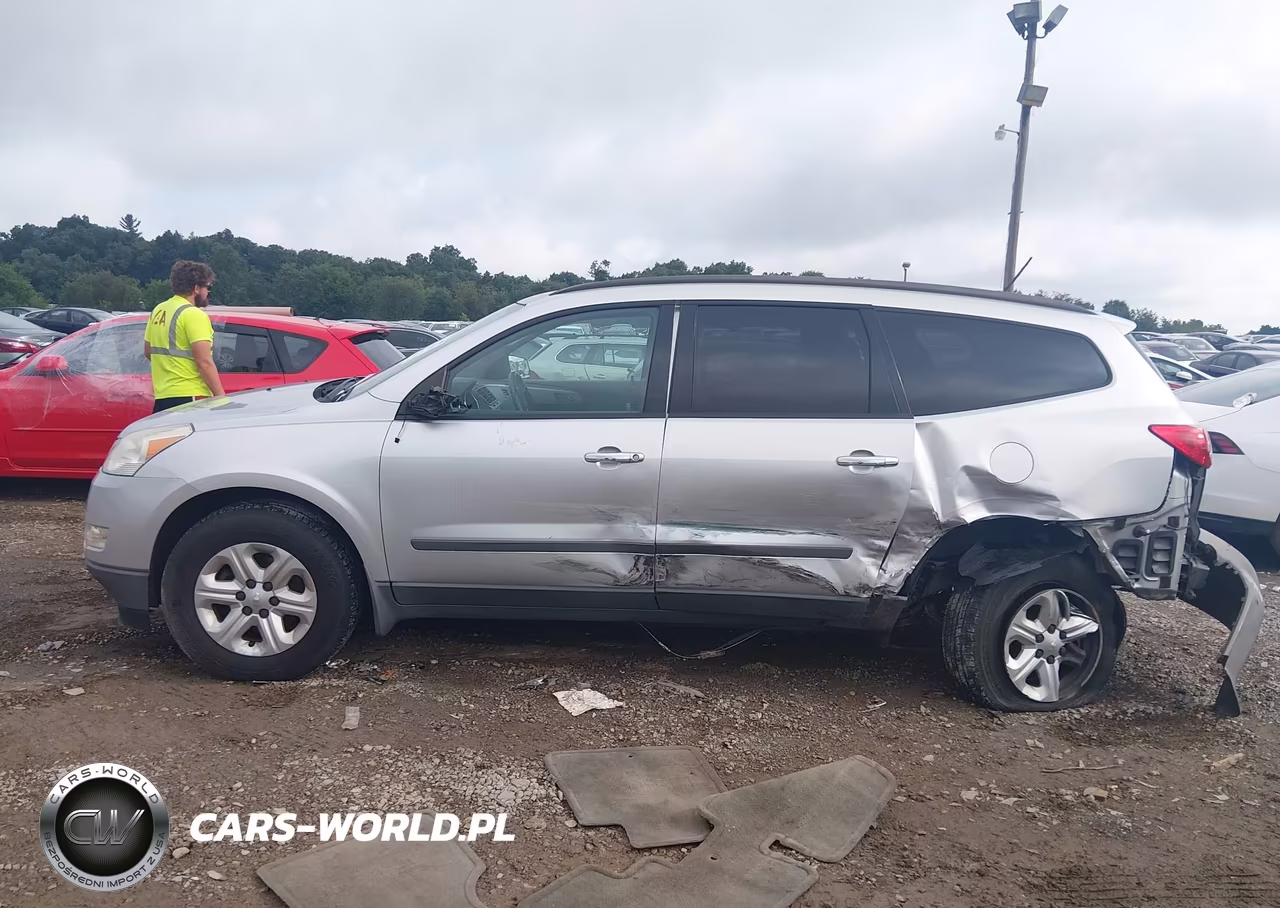 2012 Chevrolet Traverse Ls VIN:1GNKRFED8CJ223714 - 14