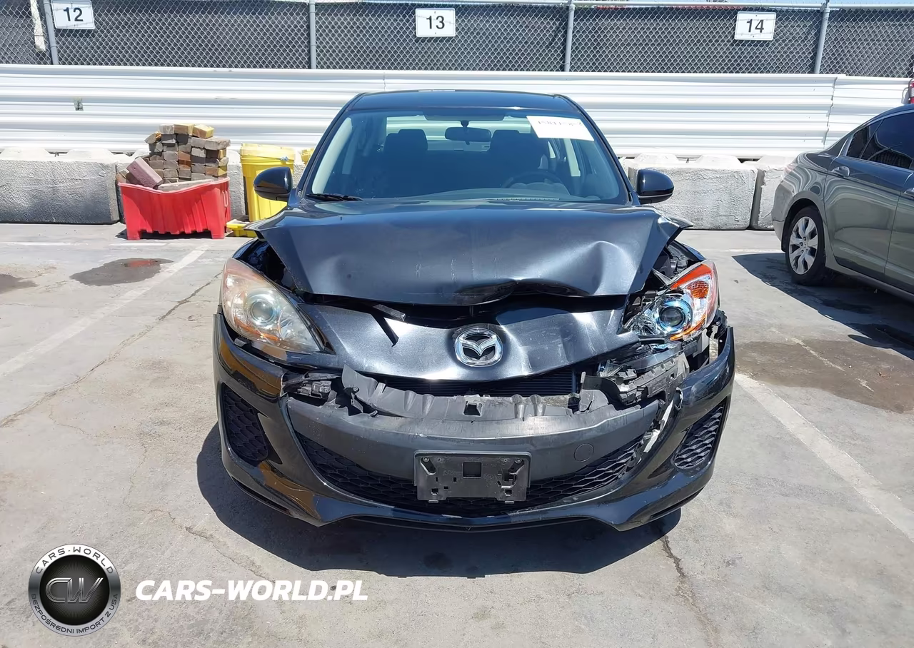 2013 Mazda Mazda3 I Sport VIN:JM1BL1UP8D1811056 - 6