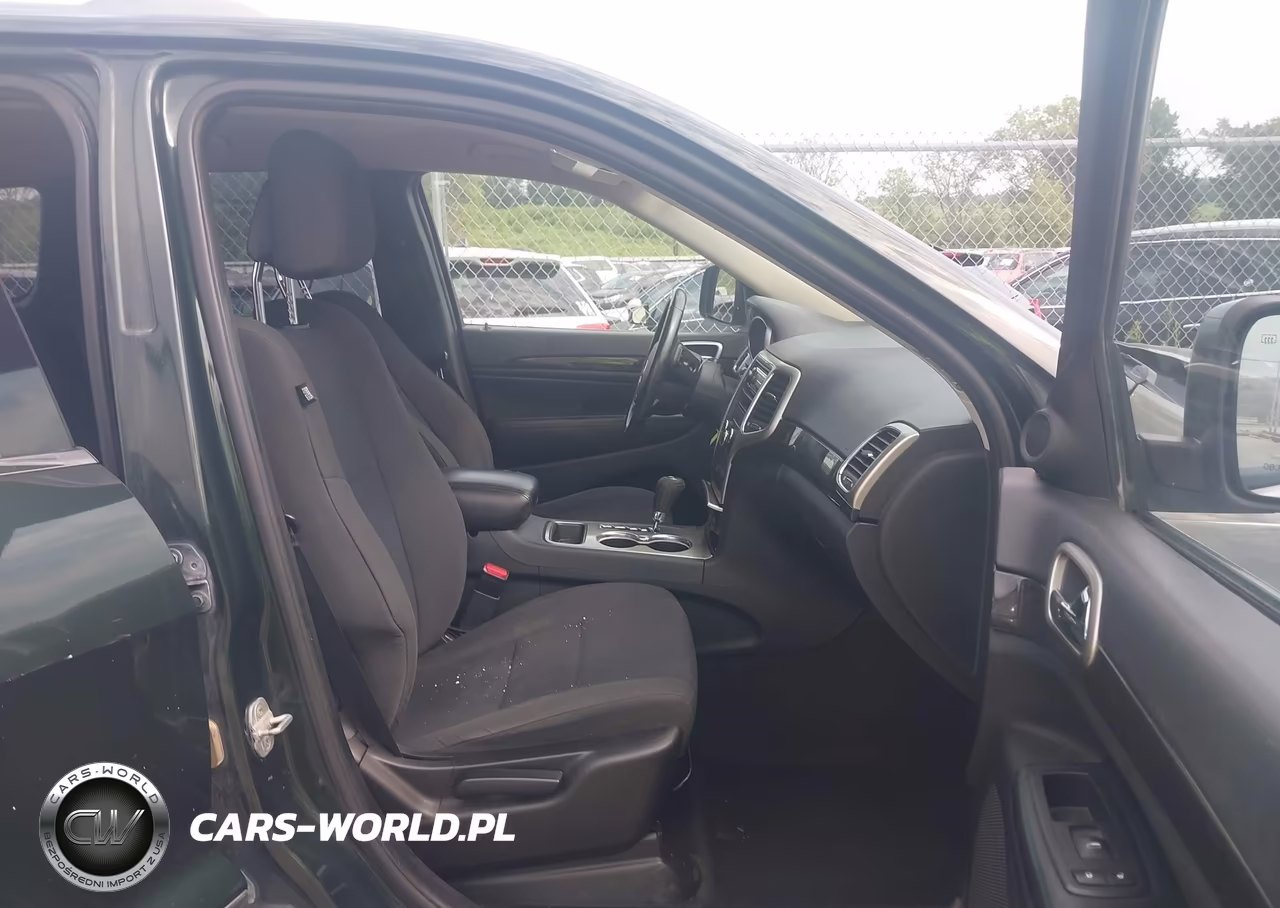 2011 Jeep Grand Cherokee Laredo VIN:1J4RR4GG4BC586110 - 5