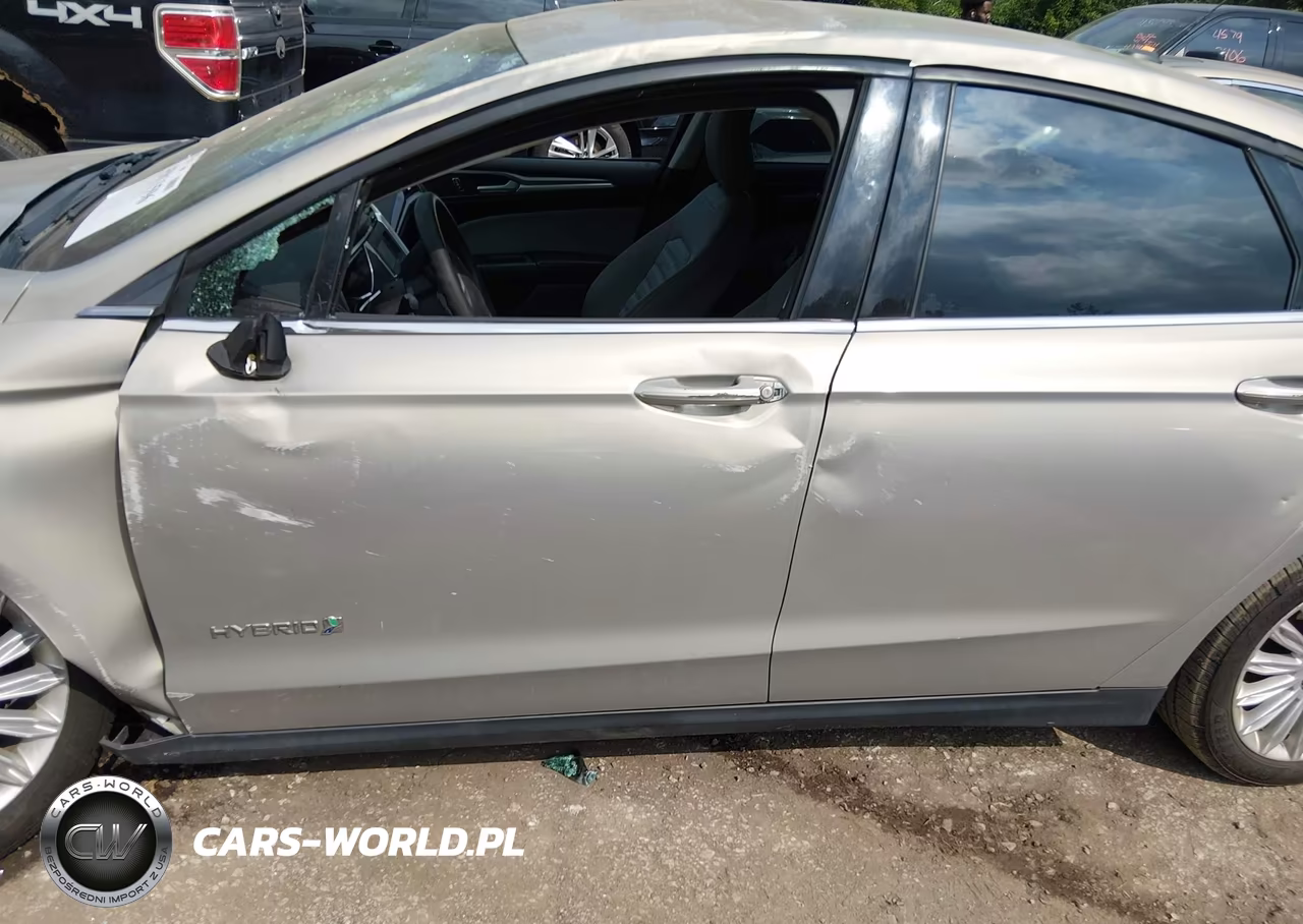2015 Ford Fusion Hybrid S VIN:3FA6P0UU2FR172371 - 14