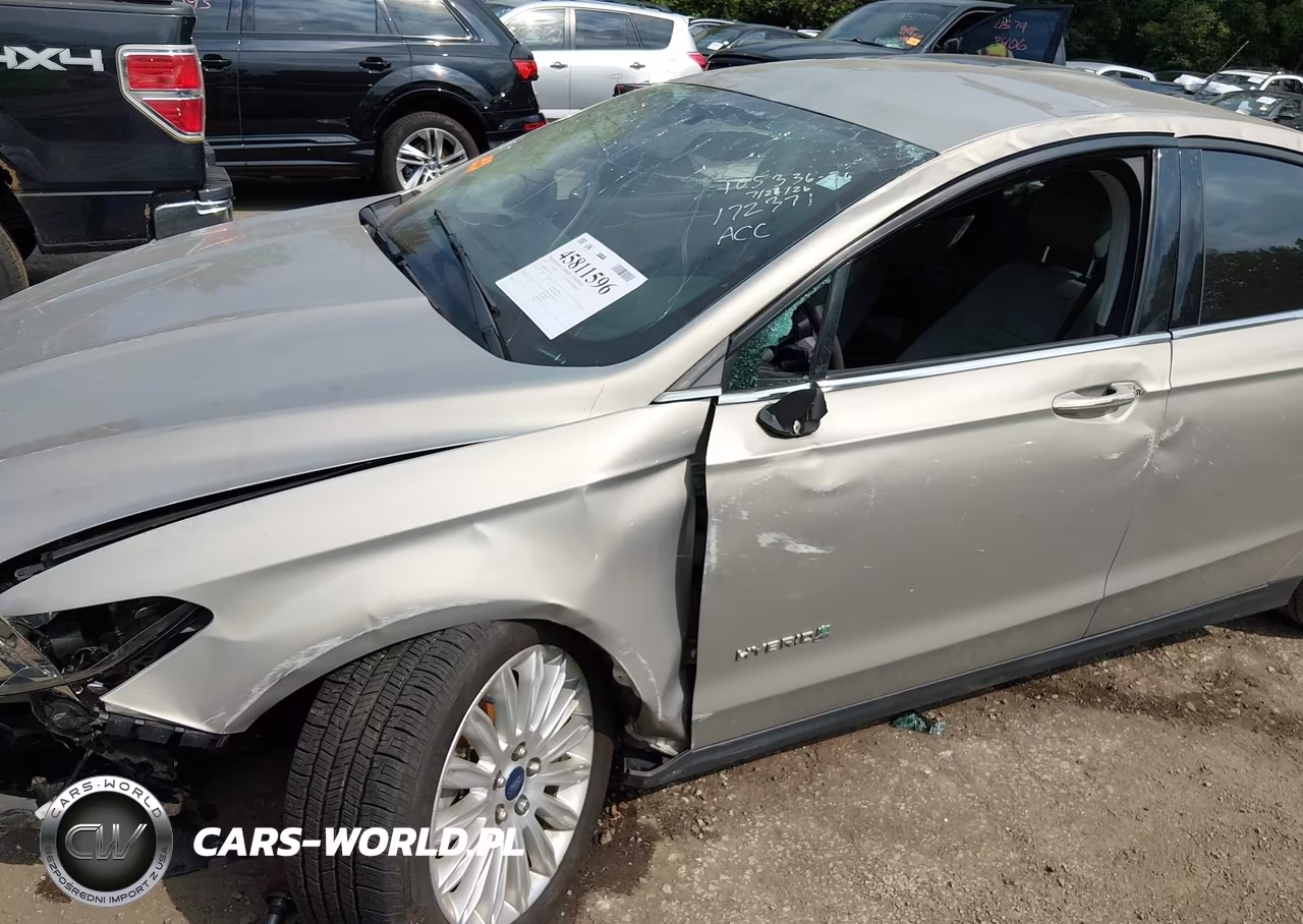 2015 Ford Fusion Hybrid S VIN:3FA6P0UU2FR172371 - 6