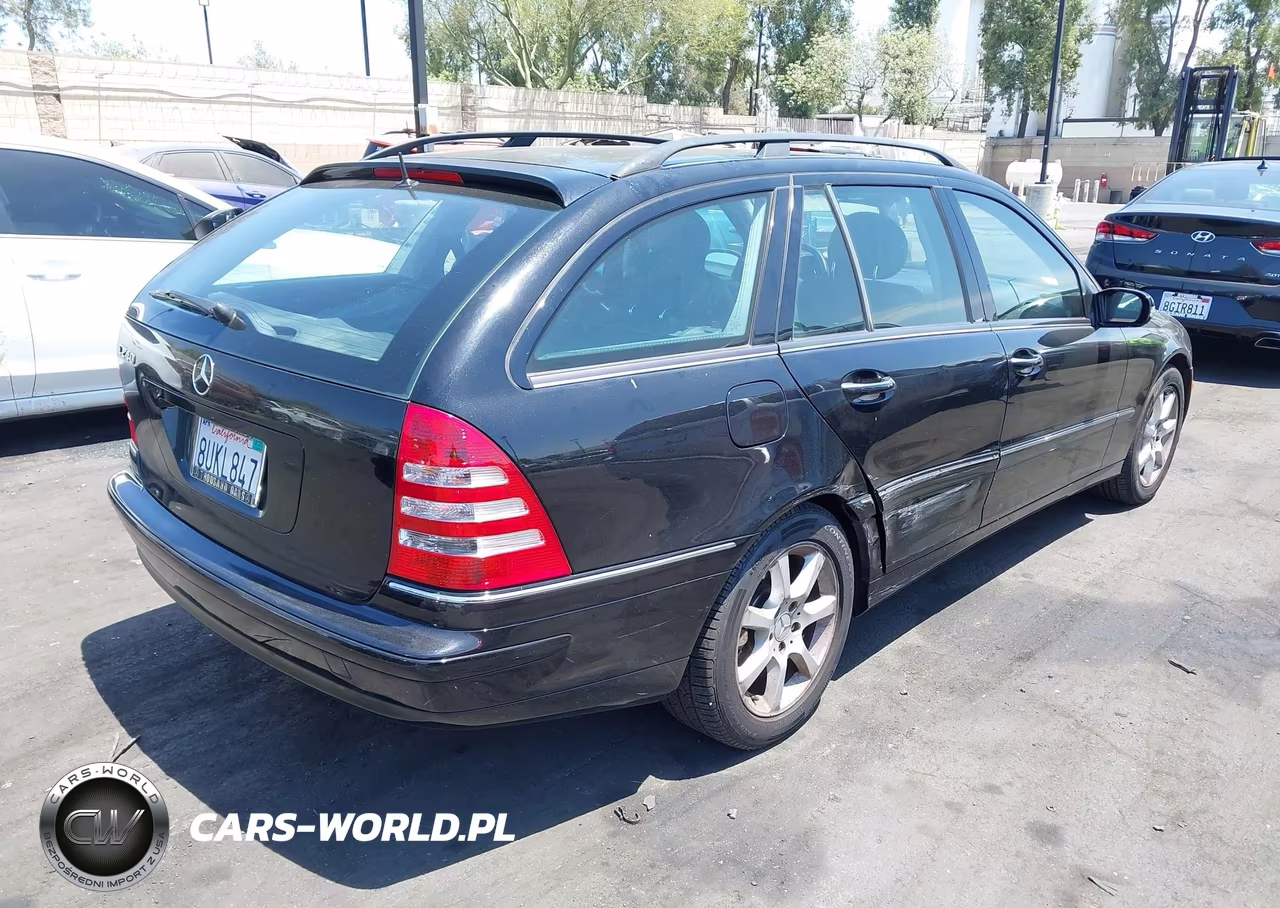 2005 Mercedes-Benz C 240 Luxury VIN:WDBRH61J35F585637 - 6