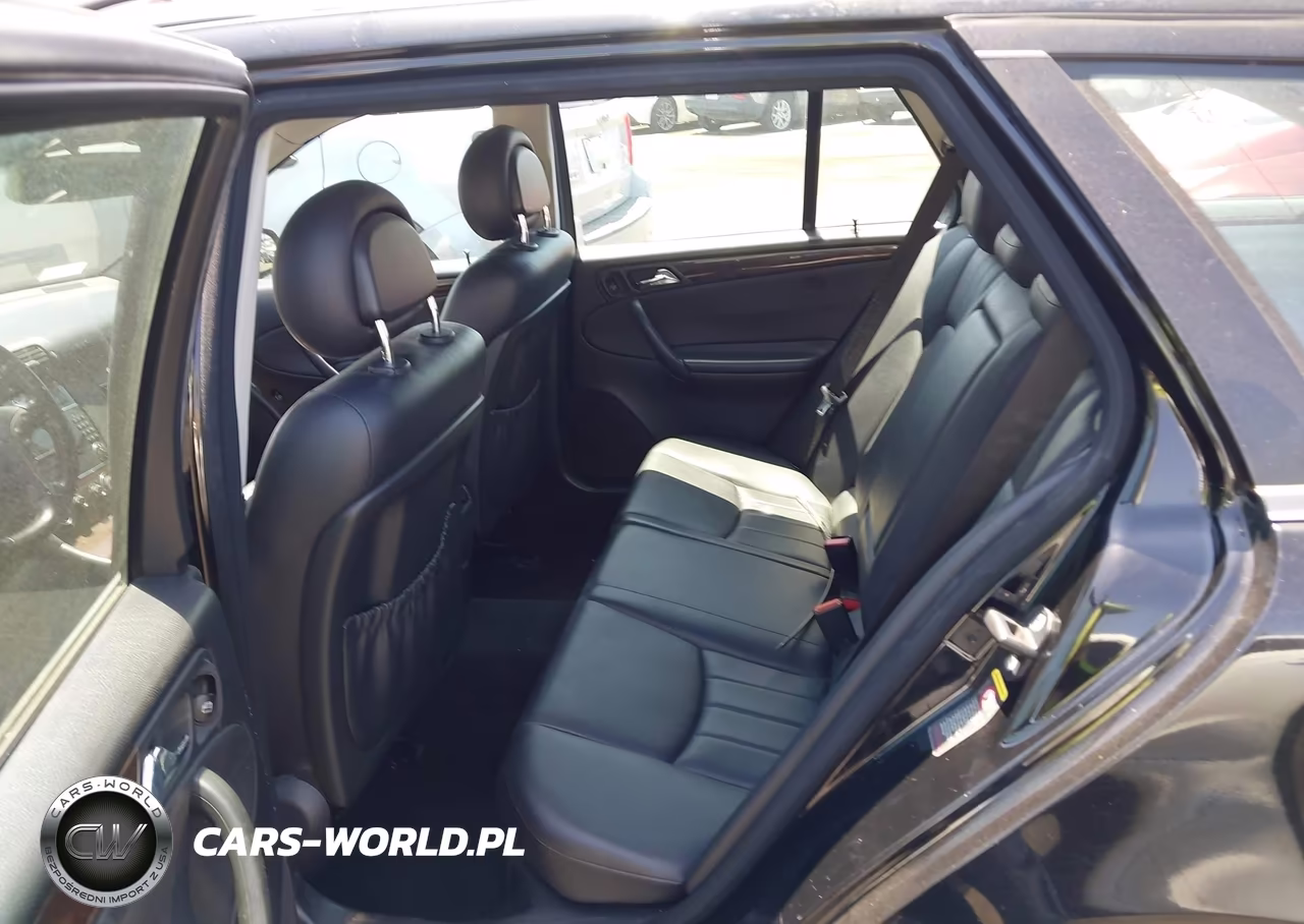 2005 Mercedes-Benz C 240 Luxury VIN:WDBRH61J35F585637 - 8