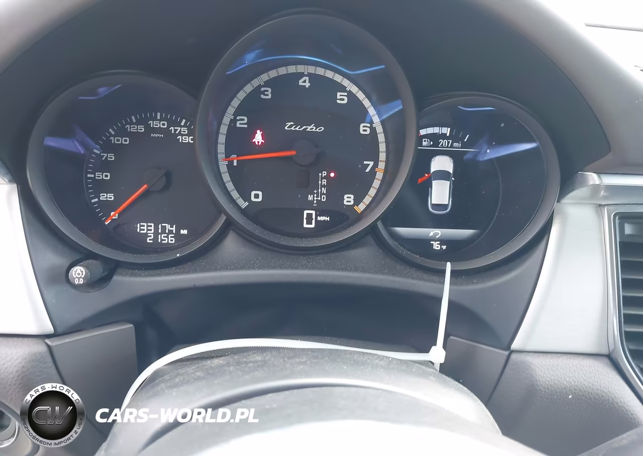 2016 Porsche Macan Turbo VIN:WP1AF2A55GLB93696 - 15