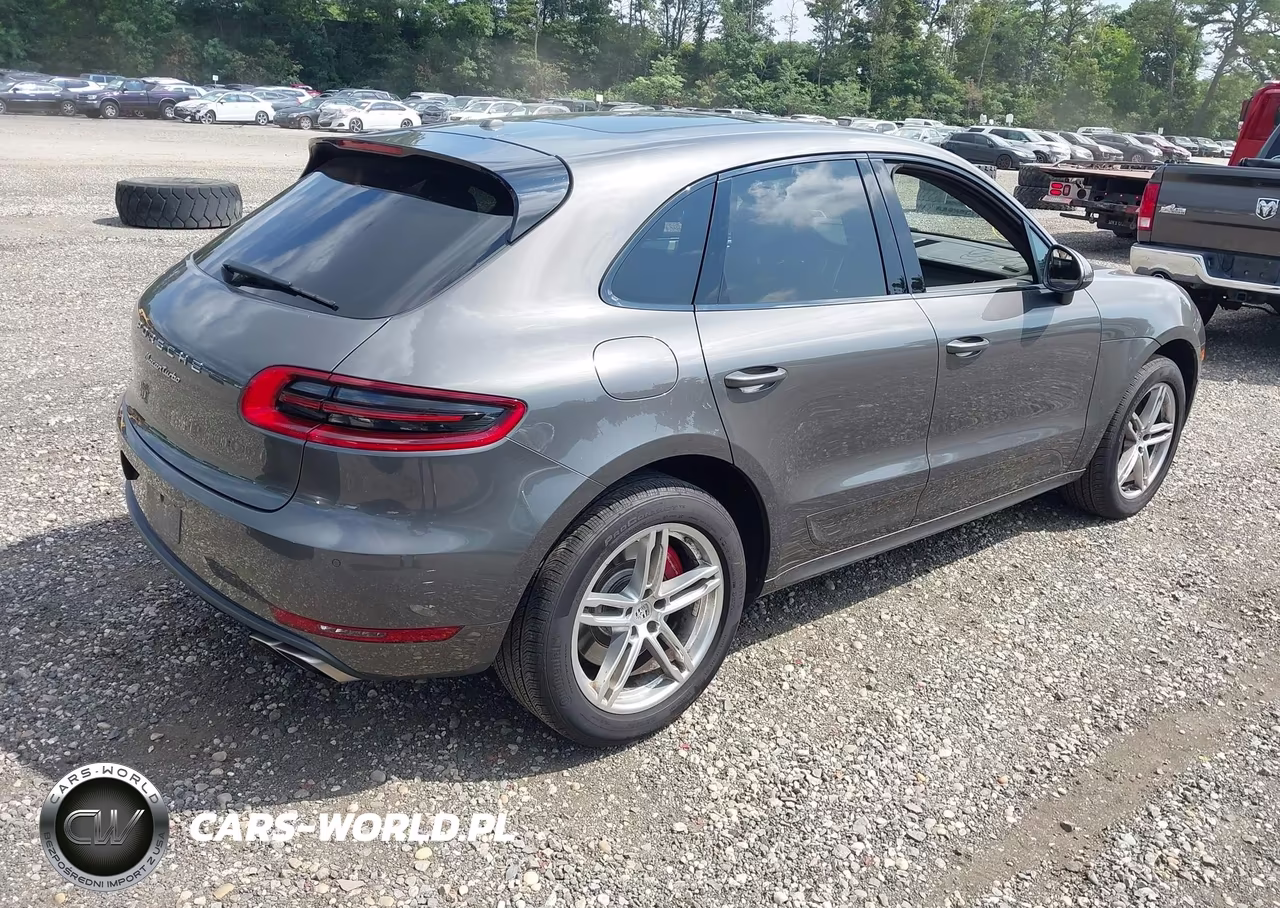 2016 Porsche Macan Turbo VIN:WP1AF2A55GLB93696 - 4