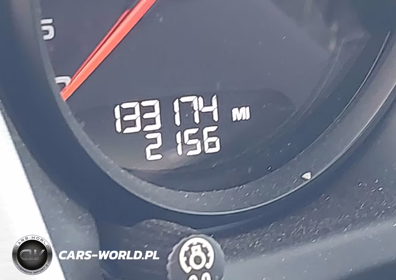 2016 Porsche Macan Turbo VIN:WP1AF2A55GLB93696 - 7