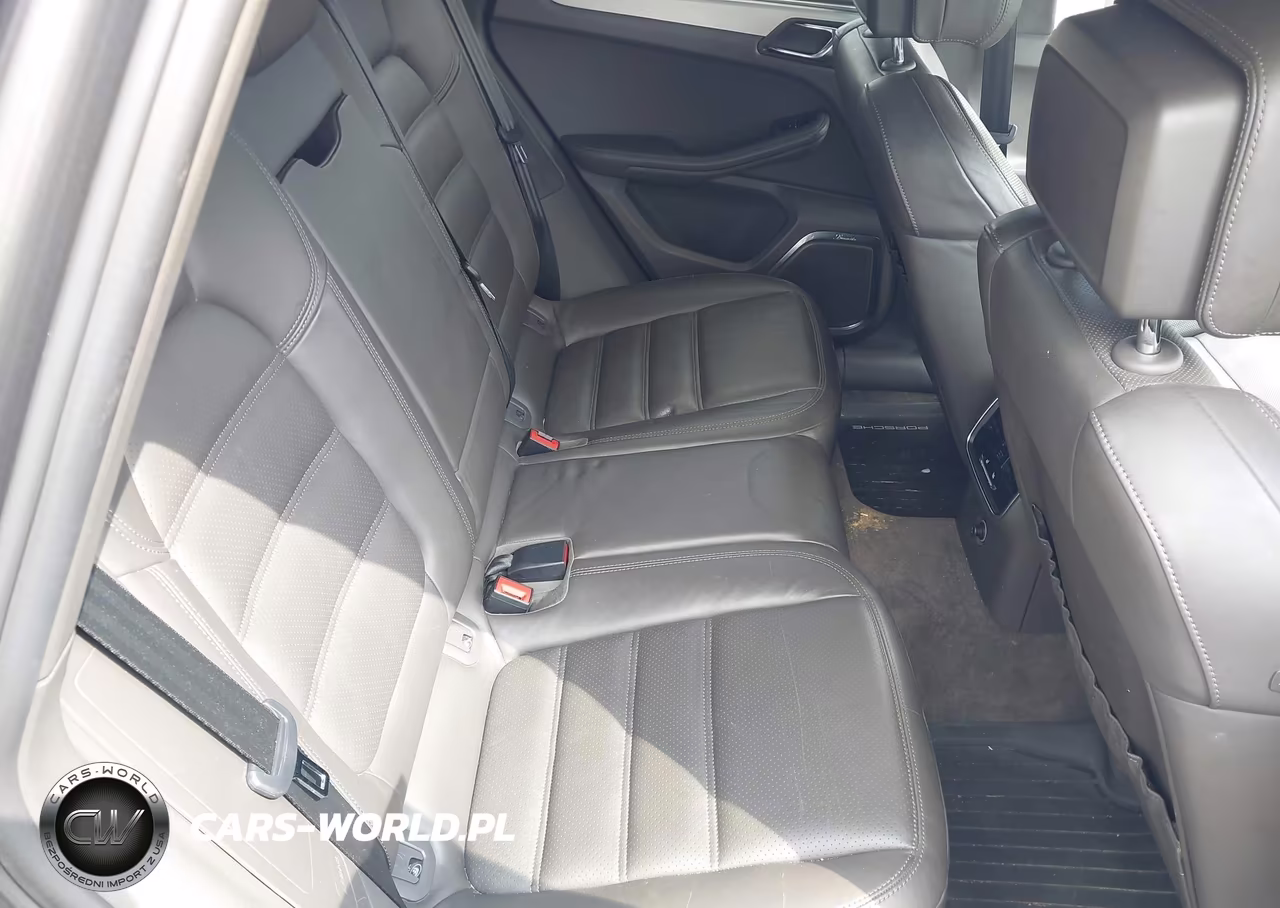 2016 Porsche Macan Turbo VIN:WP1AF2A55GLB93696 - 8