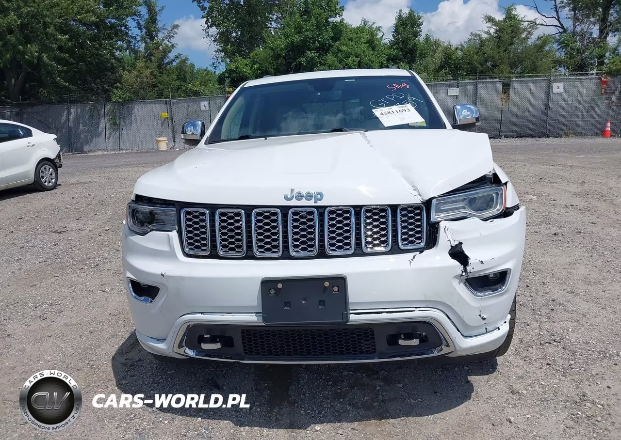 2018 Jeep Grand Cherokee Overland 4X4 VIN:1C4RJFCG6JC449277 - 13
