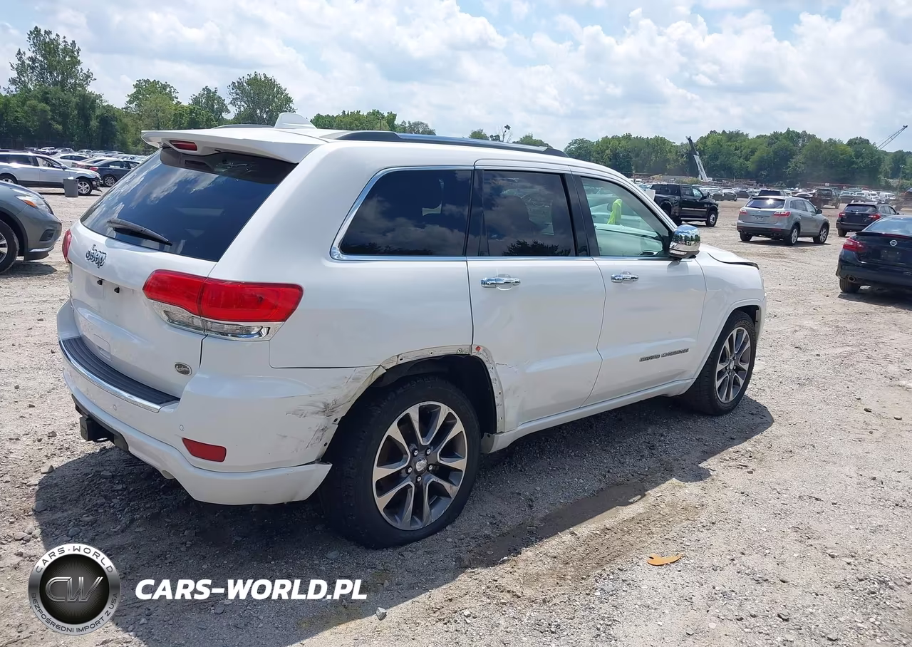 2018 Jeep Grand Cherokee Overland 4X4 VIN:1C4RJFCG6JC449277 - 4