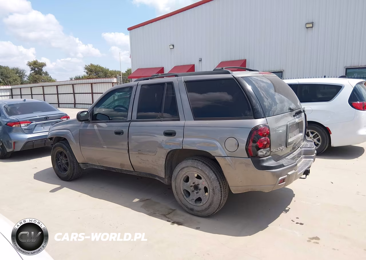 2007 Chevrolet Trailblazer Ls VIN:1GNDT13SX72176474 - 15